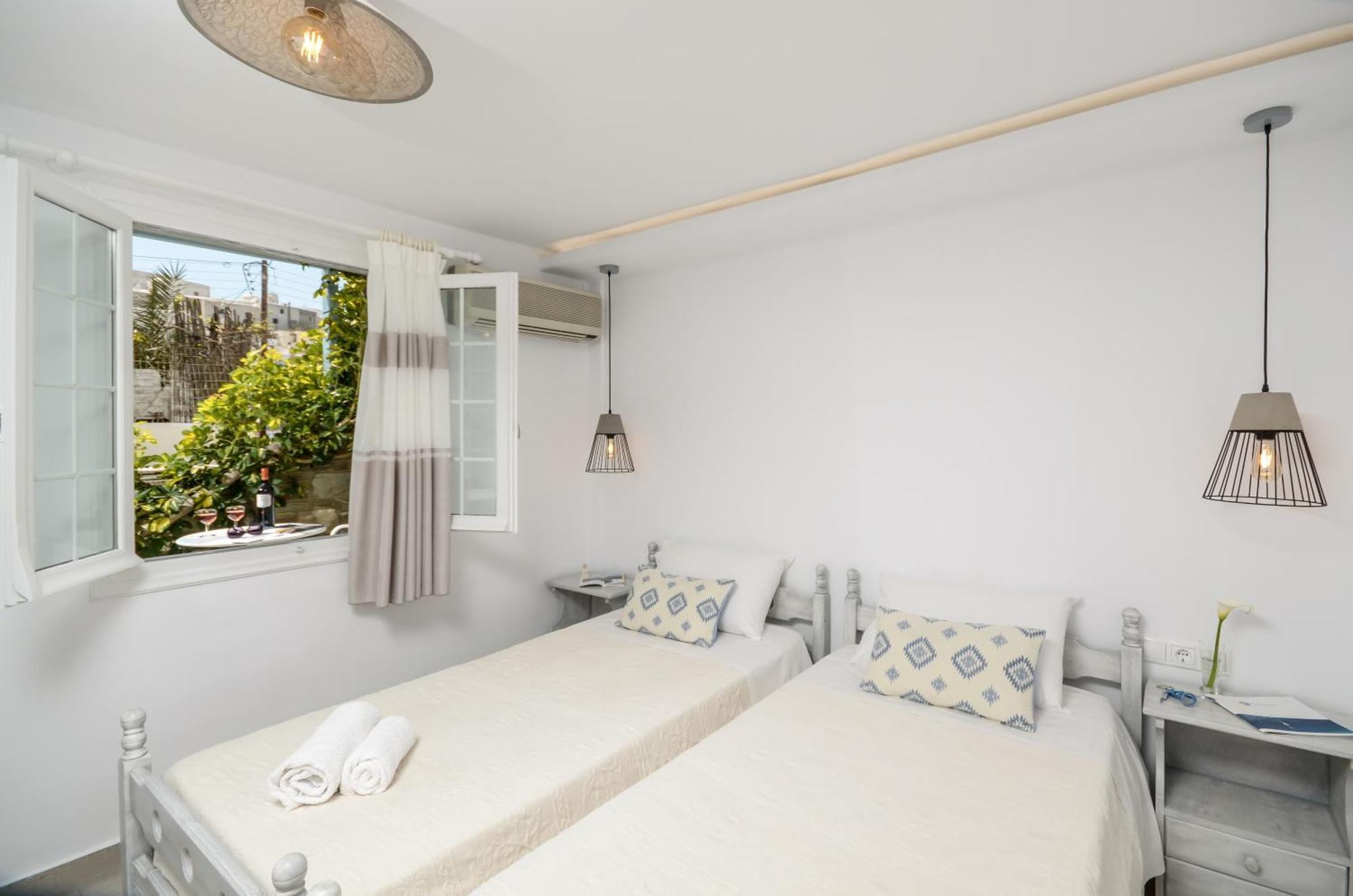 Sofi Pension Naxos City ภายนอก รูปภาพ