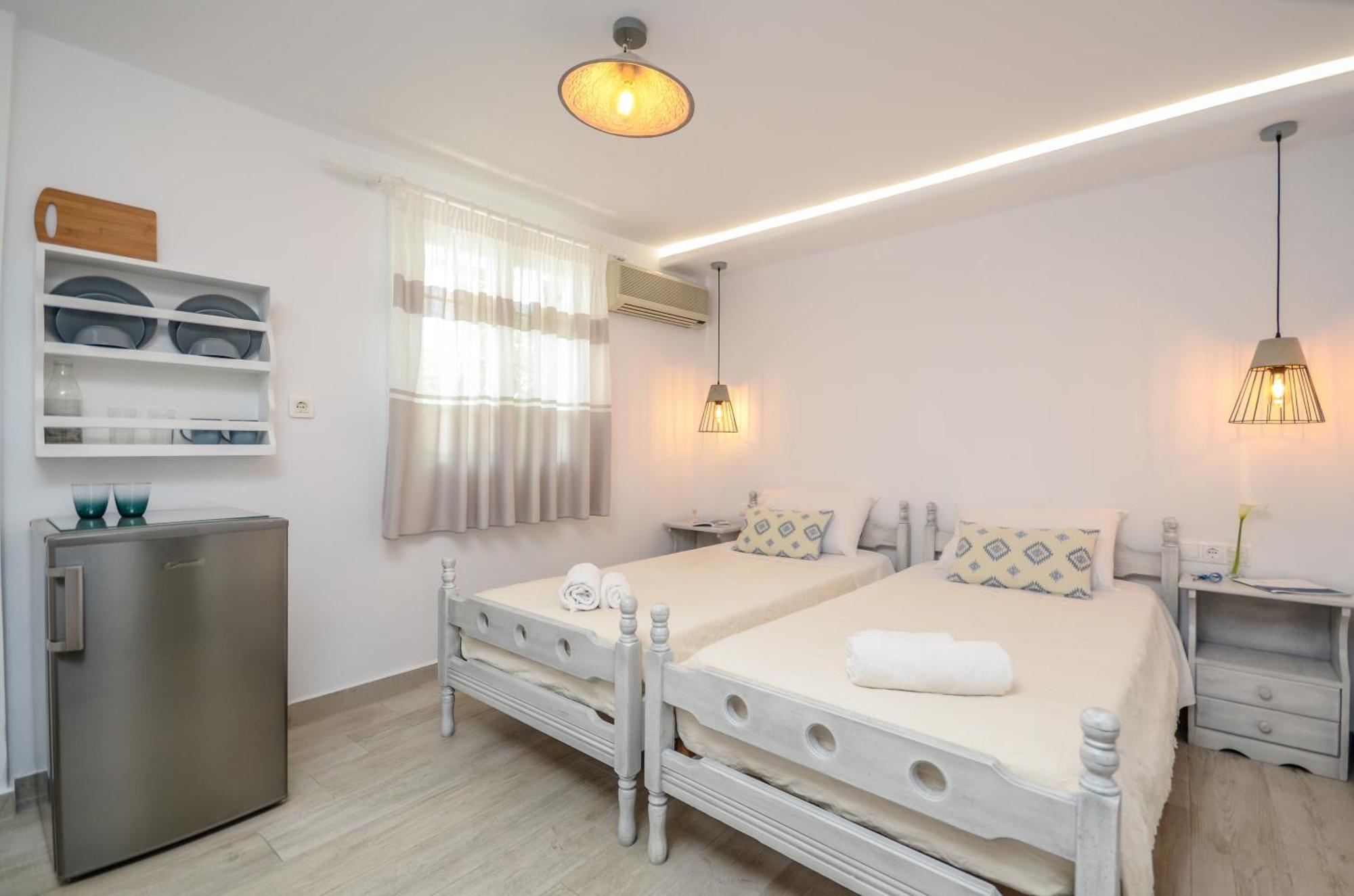 Sofi Pension Naxos City ภายนอก รูปภาพ