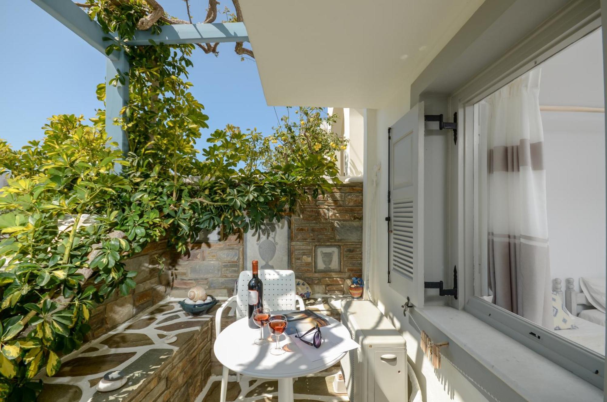 Sofi Pension Naxos City ภายนอก รูปภาพ