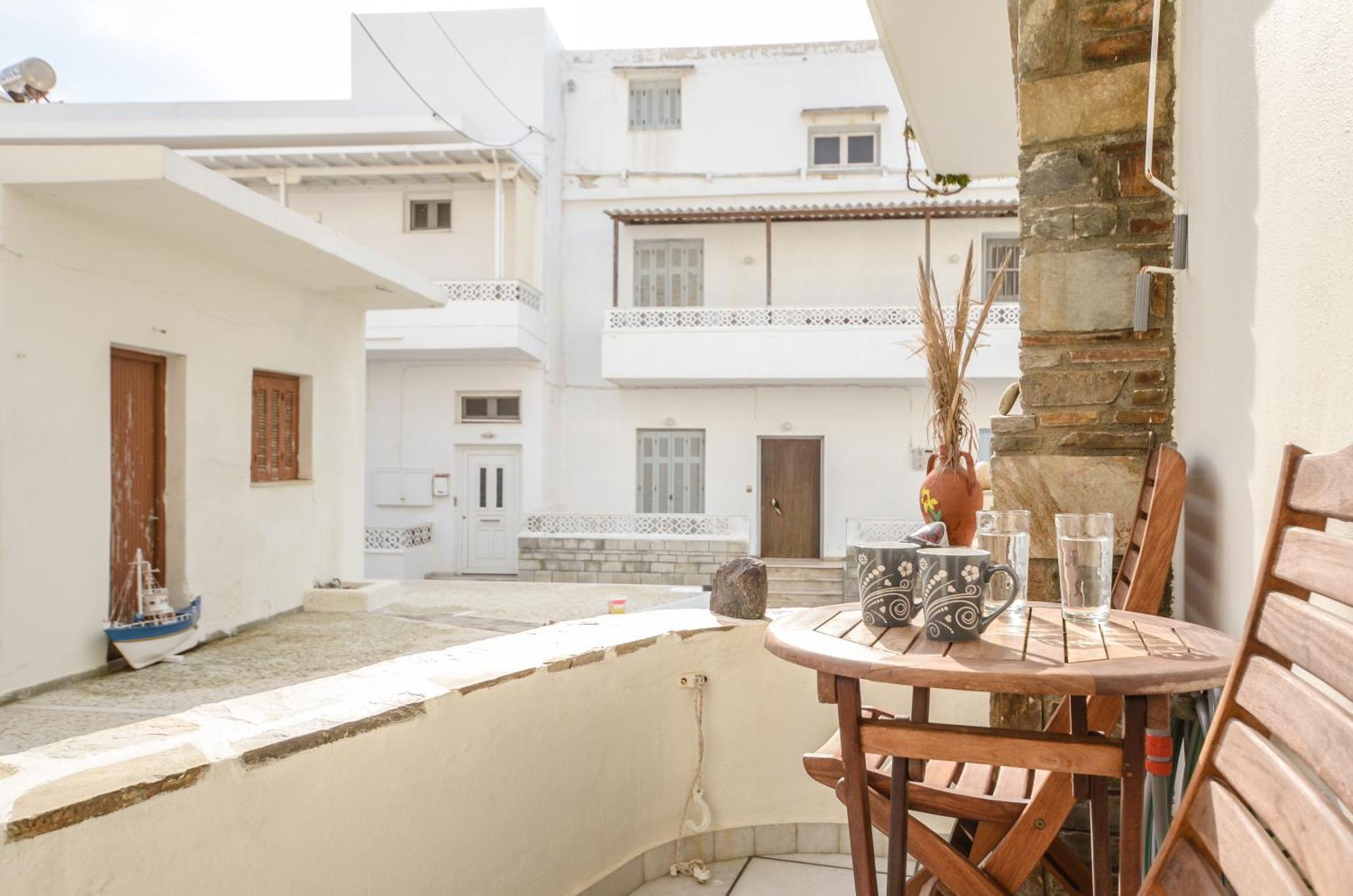 Sofi Pension Naxos City ภายนอก รูปภาพ